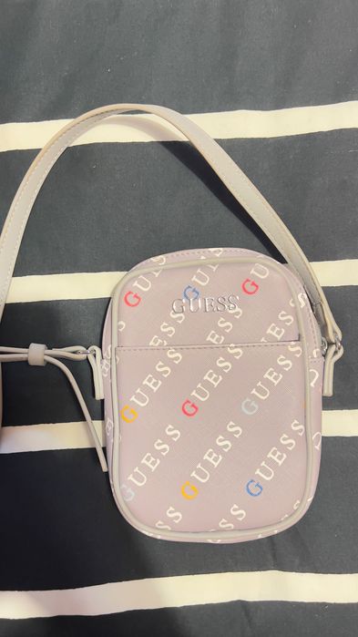 Bolsa DKNY e Guess
