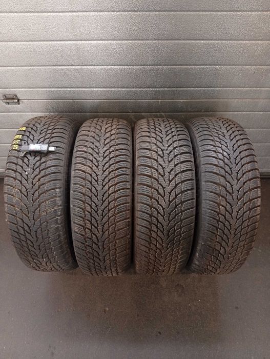Komplet opon Nokian WR Snowproof 195/65 R15 91H Nr.718