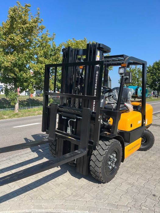 Wózek widłowy  Gunter Grossmann LPG 3 T duplex. Silnik Kubota