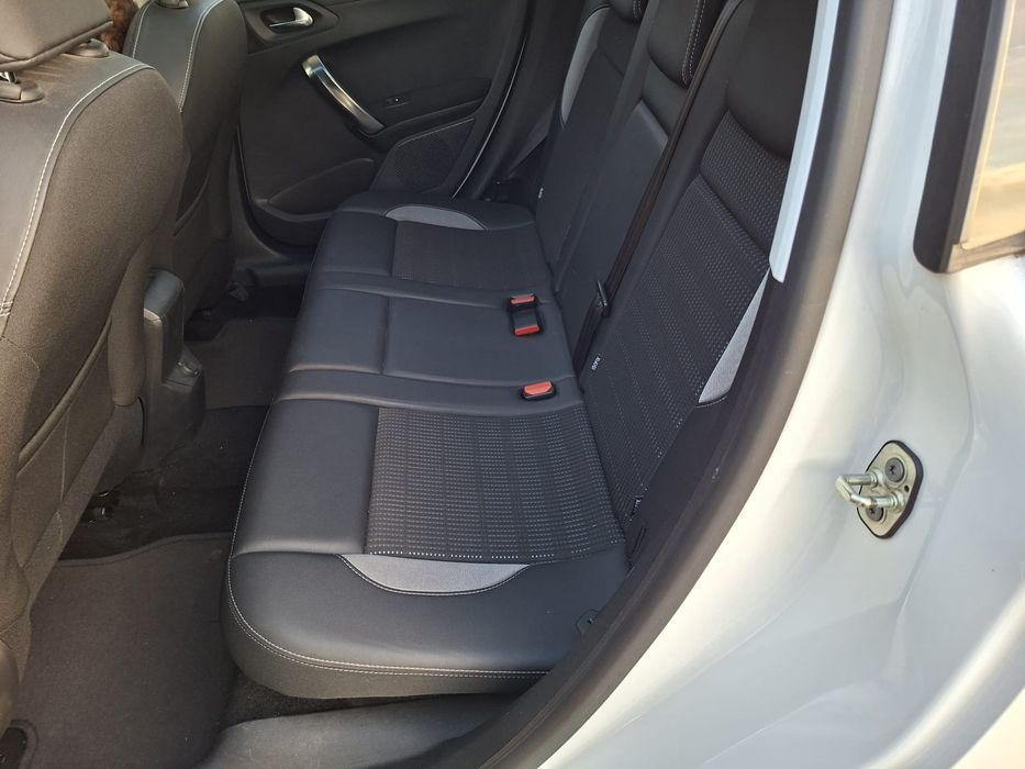Peugeot 2008 1.6 hdi Nacional  89.000 Kms Teto Panorâmico