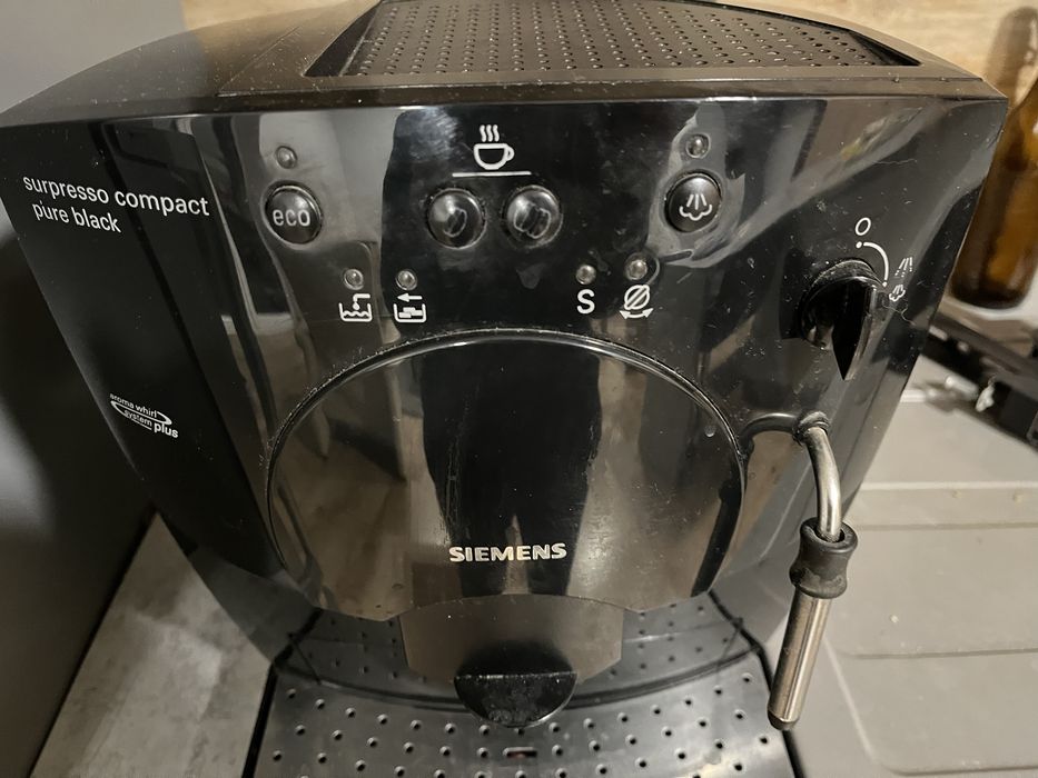 Ekspres do kawy z młynkiem