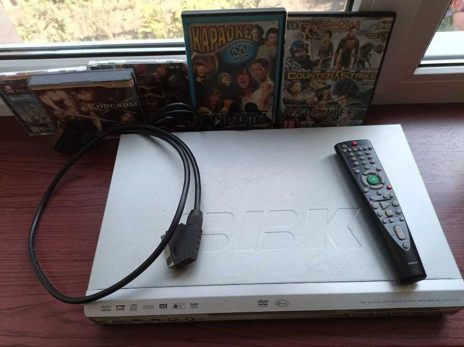 Продам DVD Плеер BBK с Караоке