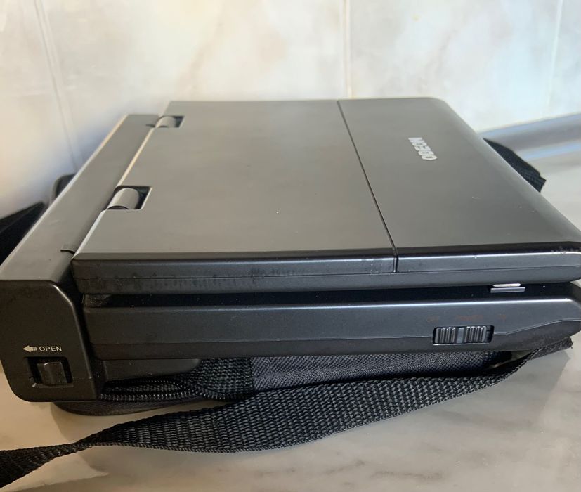 Портативный DVD-проигрыватель"ODEON" SDP-1775.Новый.