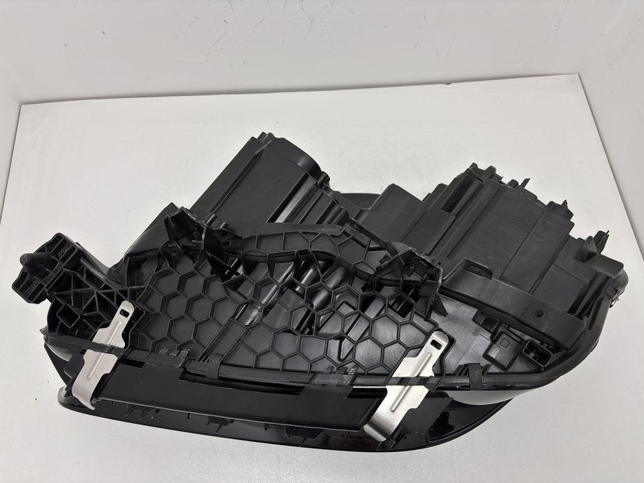 Фара права BMW X5 X6 G05 G06 2024-2026 USA Blue