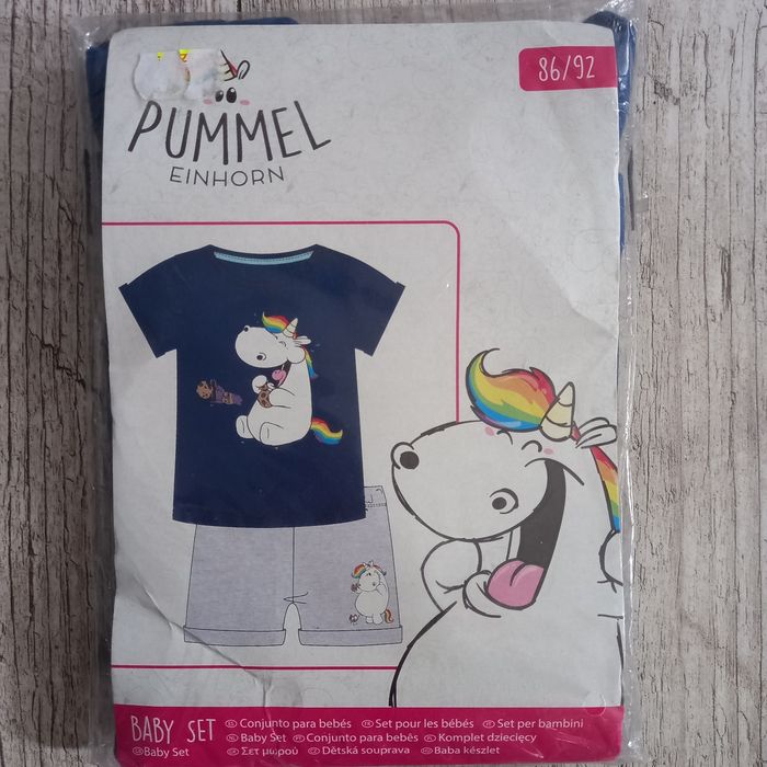 Nowy Komplet koszulka + spodenki Pummel Einhorn 86 82