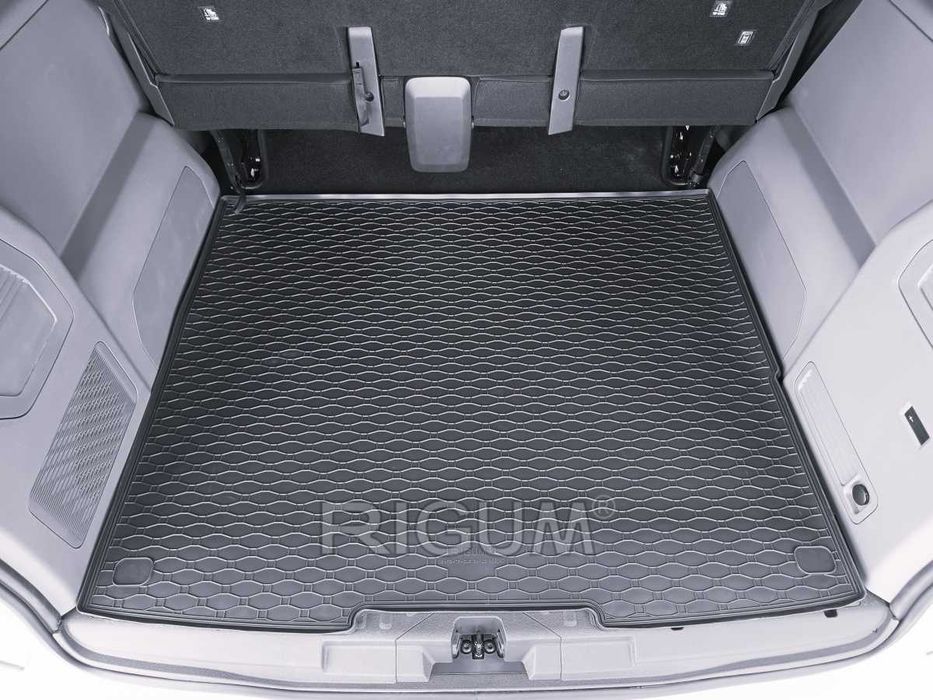 Gumowa Mata Bagażnika VW T7 Caravelle FORD TRANSIT CUSTOM 8/9 OS 2024-
