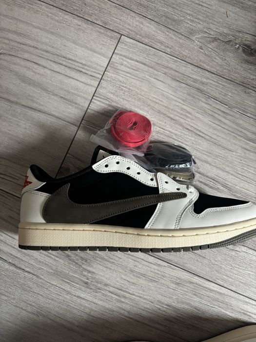 Buty nike air olive traviss scoot