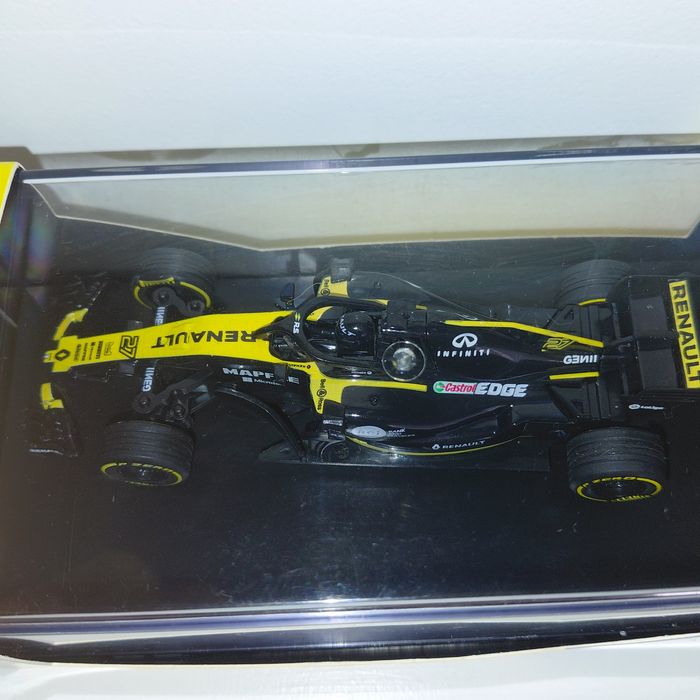 Miniatura telecomandada Renault F1 R.S.18 #27