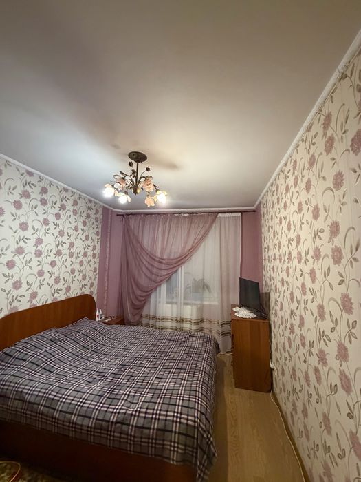 Продається 3 кімнатна квартира на Тутковського з Автон. Опаленням.
