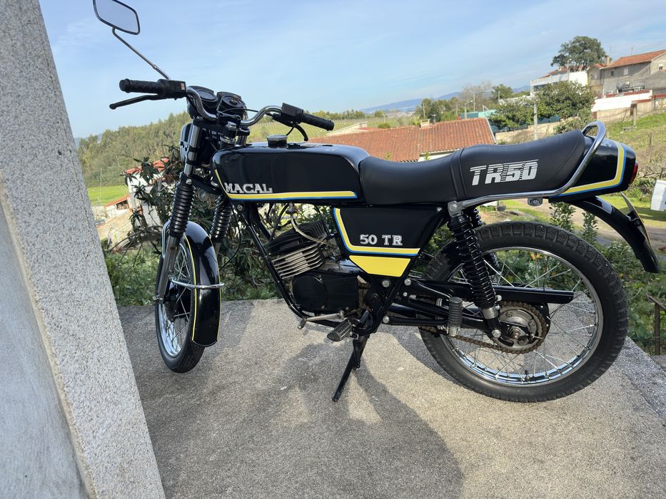 Troco por moto tipo tracer