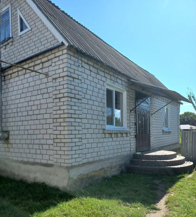 Продам добротний будинок в Глибочиці