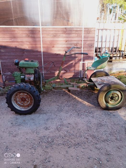 Sprzedam mini ciągnik mesko rjs 1 dzik