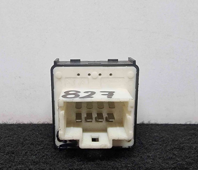 Comando / Botão / Interruptor Vidros Frente Esquerdo 98016298ZD - CITROËN C3 III Van