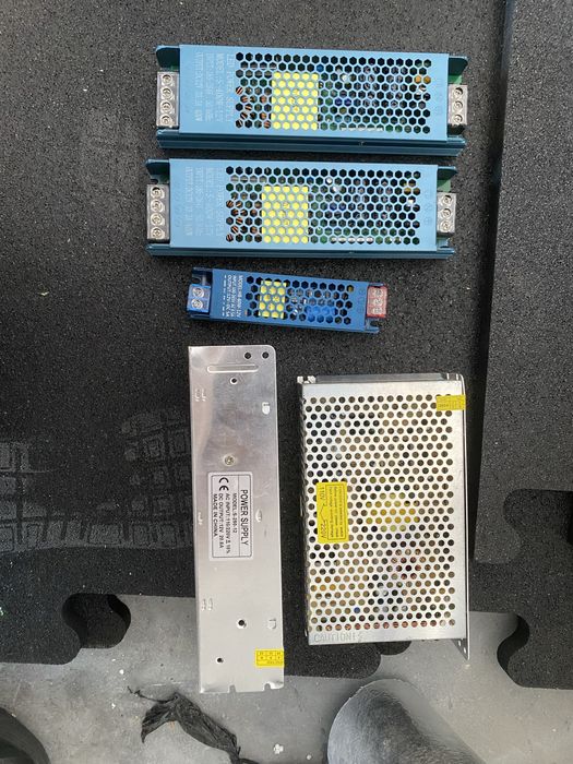 Zasilacz led różne rodzaje