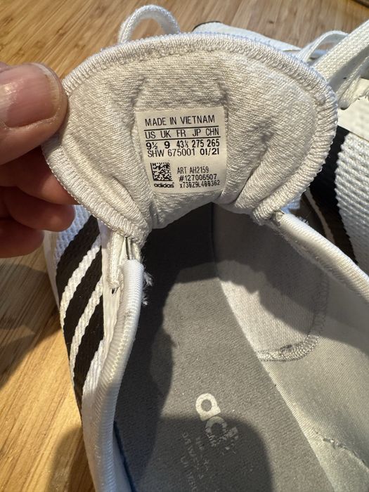 Tenis adidas 43,5