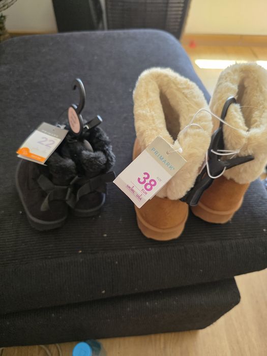 Dois pares de botas