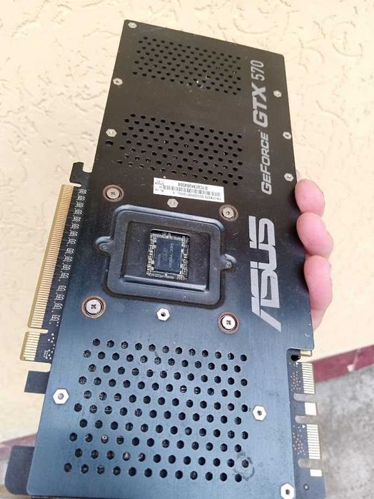 GTX 570 ASUS на запчясті, по ціні охолодження!