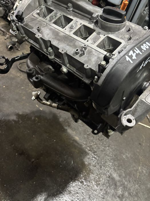 Мотор двигун 1.8 т шкода тур гольф 4  AGU