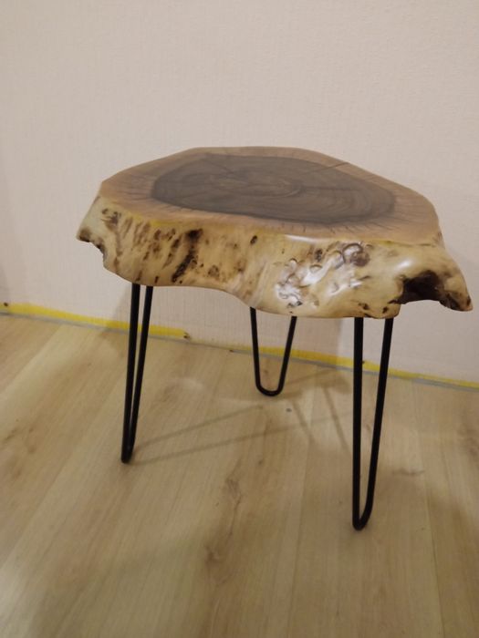 Кофейный столик маленький