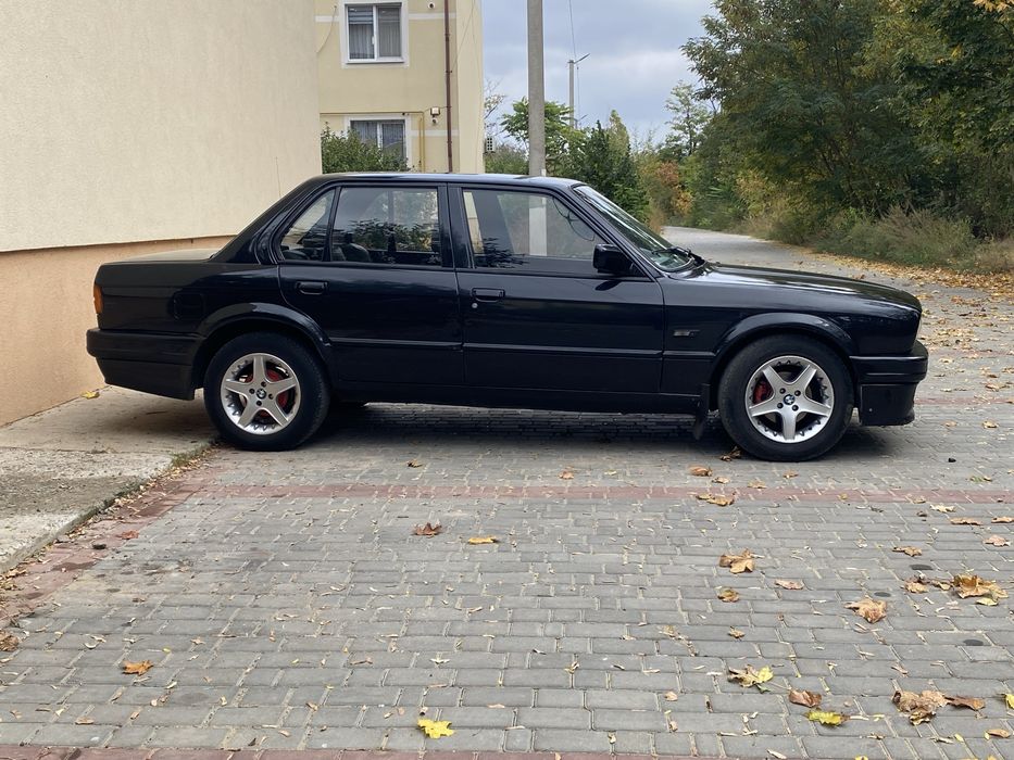 BMW е30 1983 г. 1.8 л (газ/бензин)