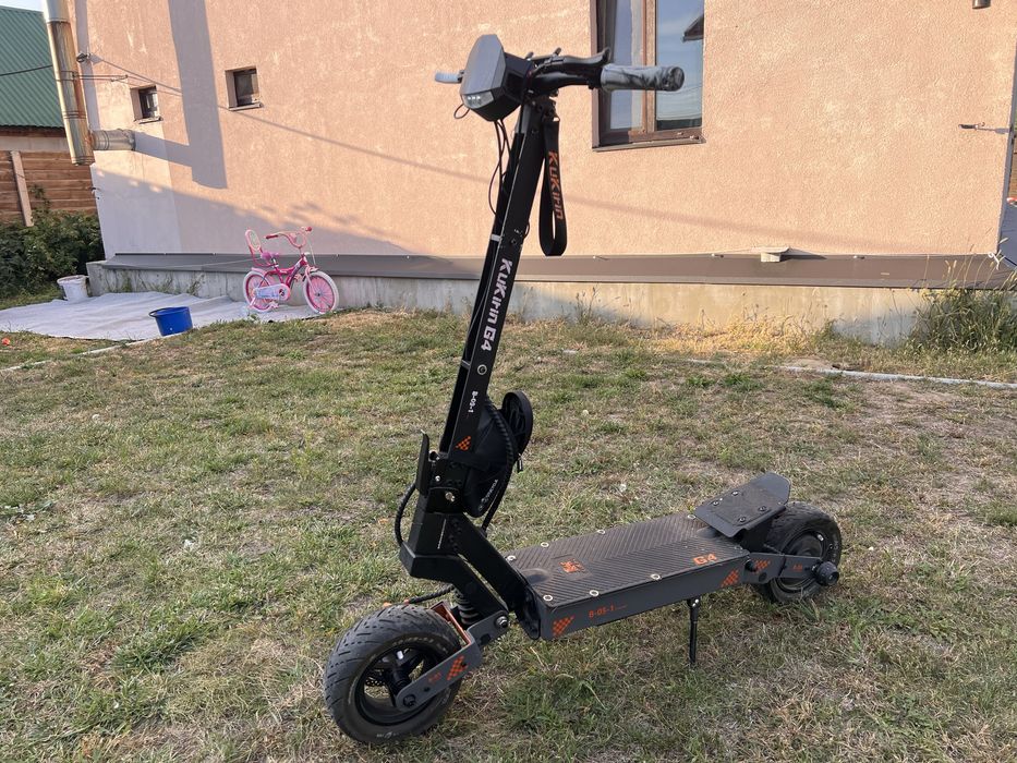 Продам електросамокат Kukirin g4 2024