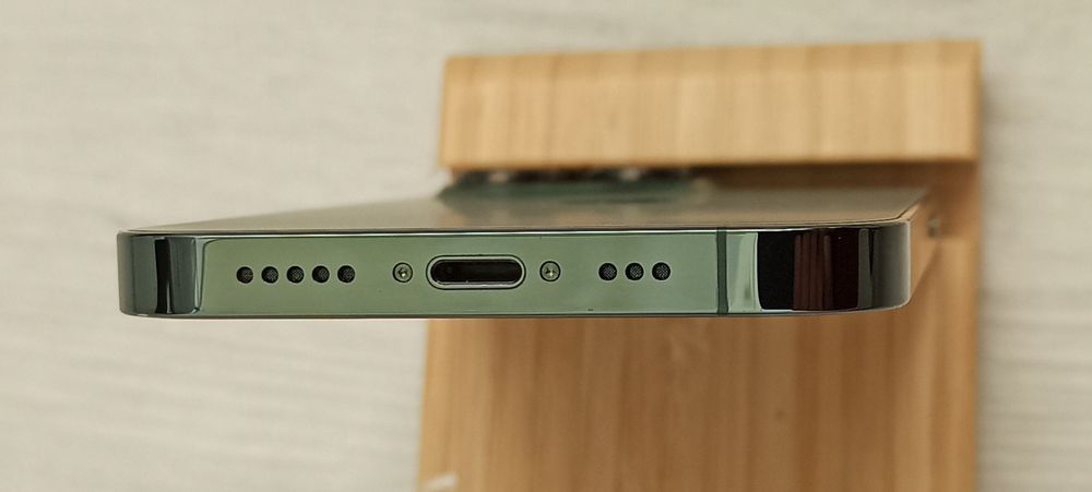 Продам свій iPhone 13 pro 256 gb