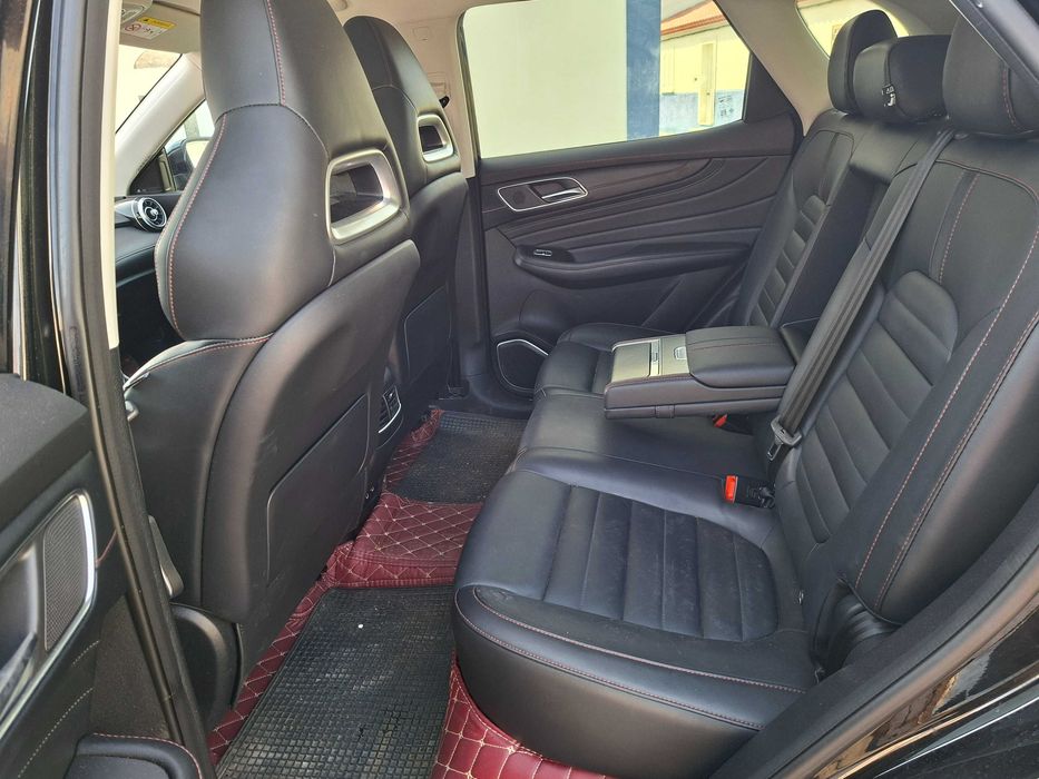 MG EHS luxury Plug In