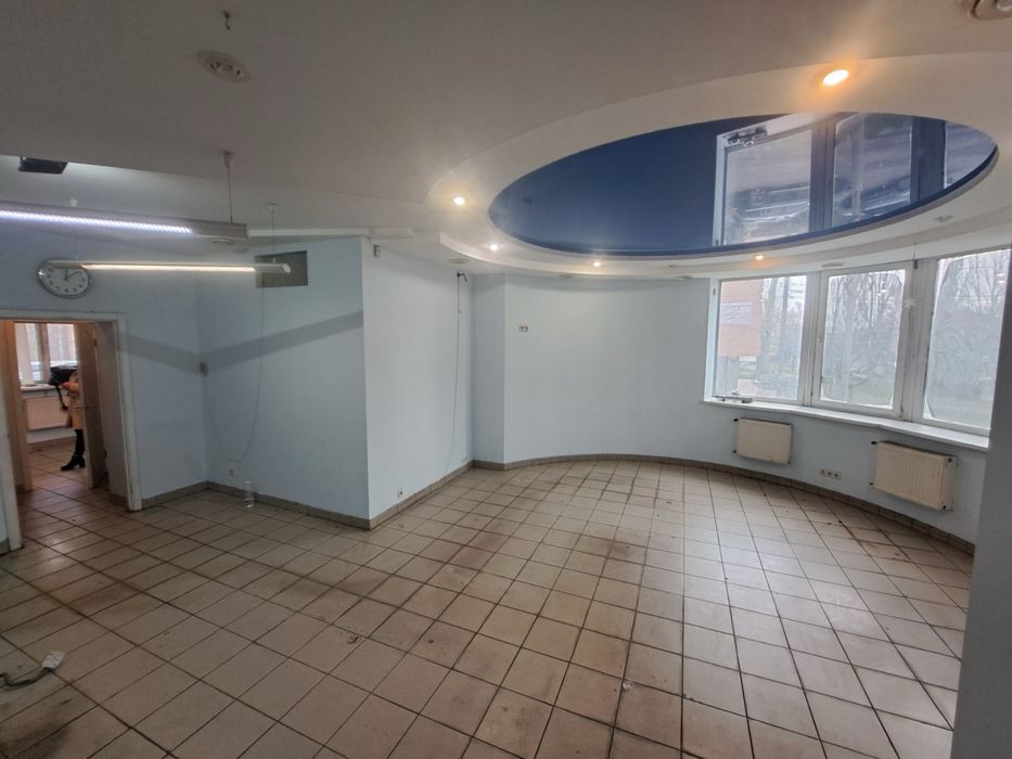 Оренда фасадного приміщення біля дороги Шолуденка, 6В, 73,7 м2.