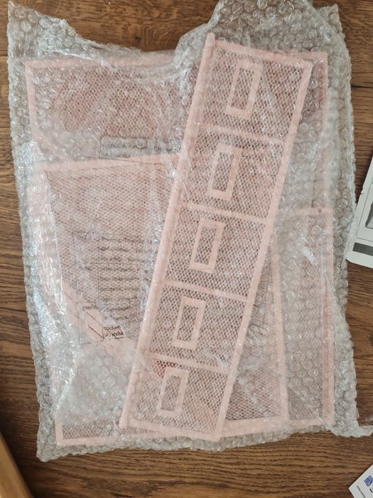 Segregator na czasopisma, kratka, metalowy, potrójny, biurkowy segrega