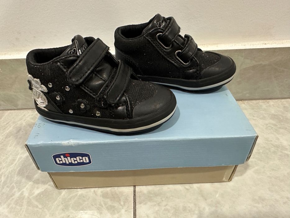 Sapatilhas Pretas Brilhantes Chicco (20)
