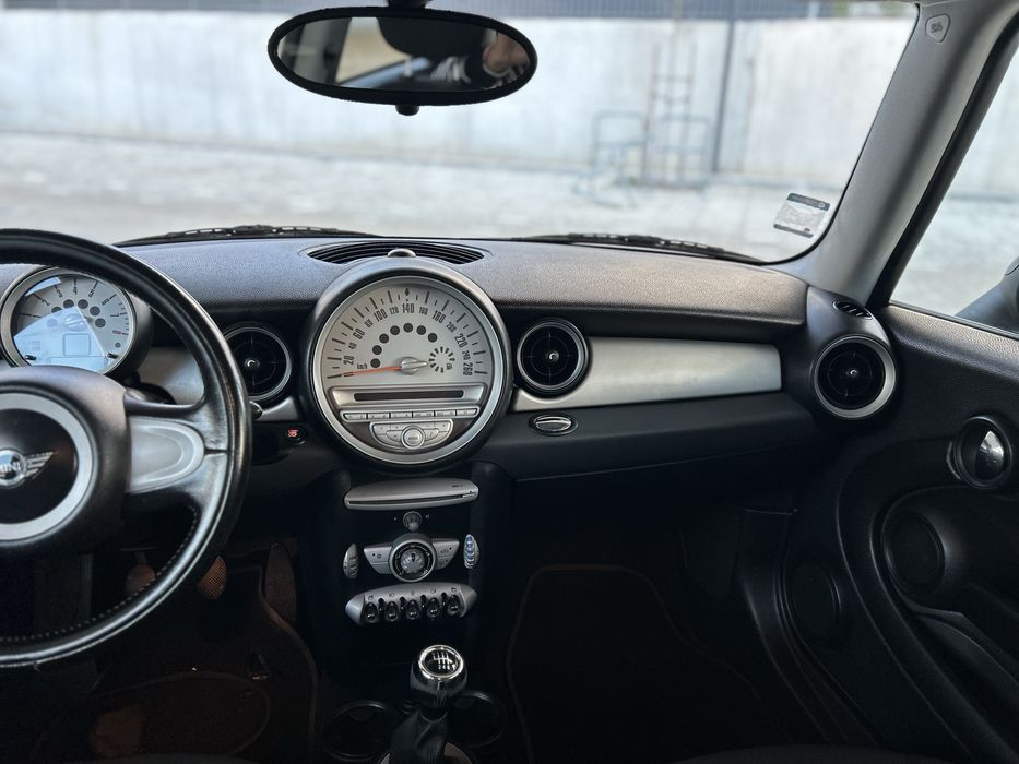 Mini Cooper 1.6 impecável 1 Só Dono
