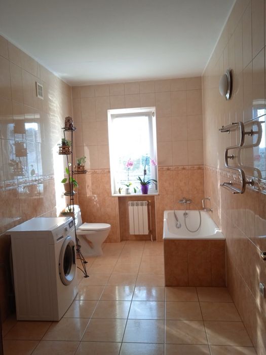 Чудовий будинок!