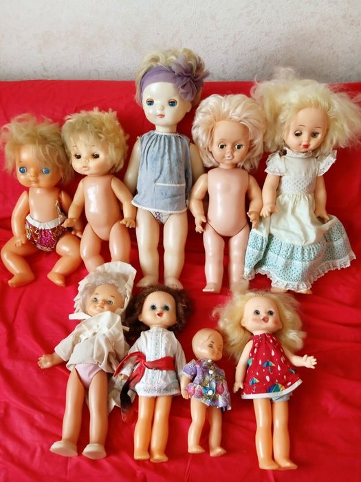 Куклы разные.Состочние разное