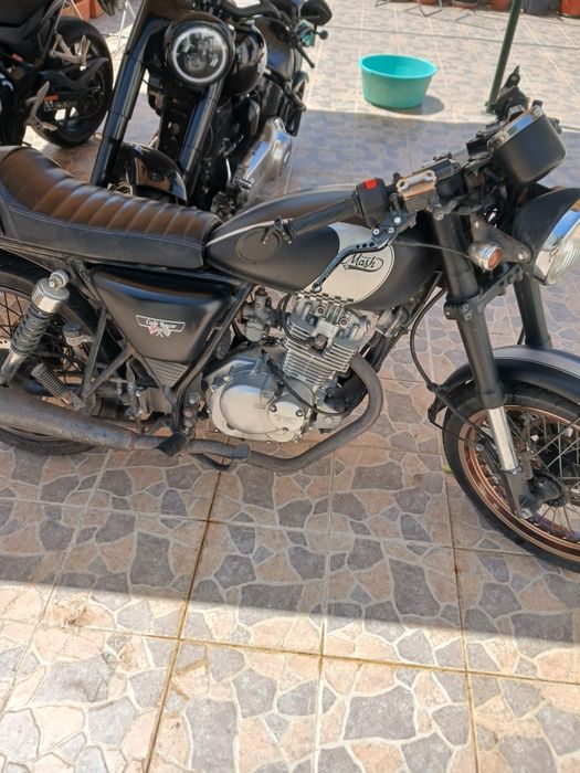 Mash 125 cafe racer black edition