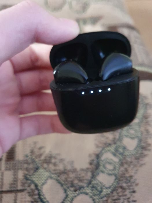 Продам наушники в отличном состояни