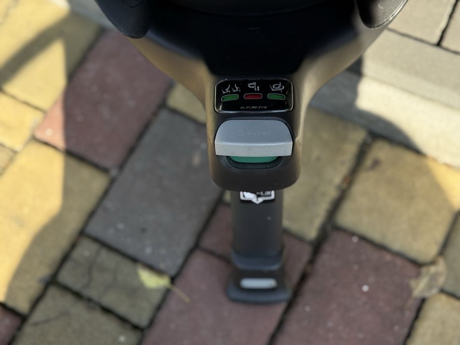 автолюлька Cybex cloud Z+ I-Size + Cybex base ISOFIX Z