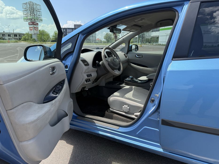 Nissan Leaf  запас хода 90 км(eco)
