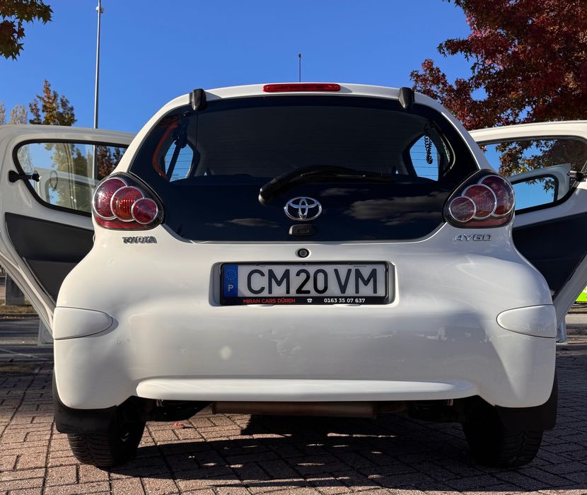 TOYOTA AYGO - 2011 - Gasolina — photo 5