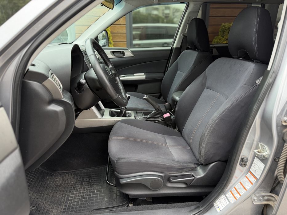 SUBARU FORESTER 2010 року, 2.0 дизель, механіка, повний привід.