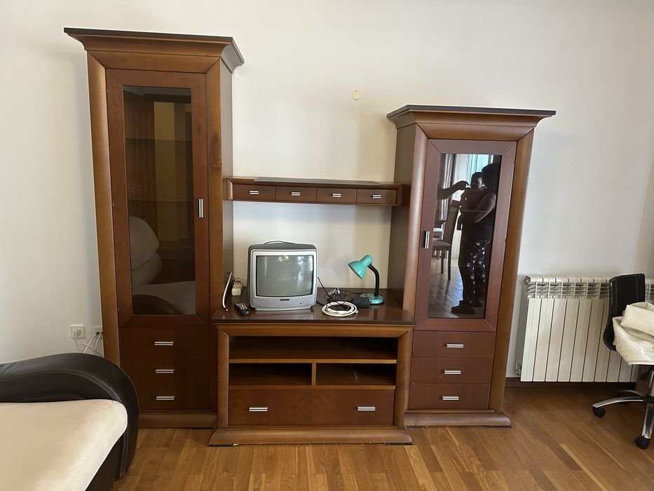 Móvel de Sala Cerejeira (madeira maciça)