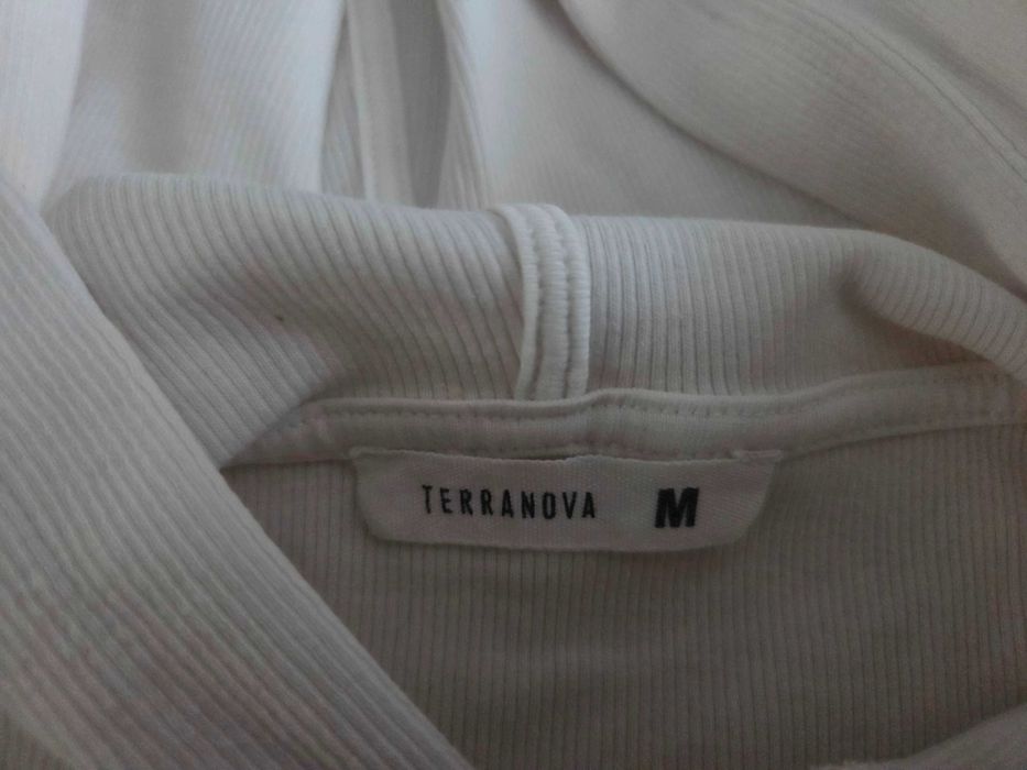 Biała bluza Terranova