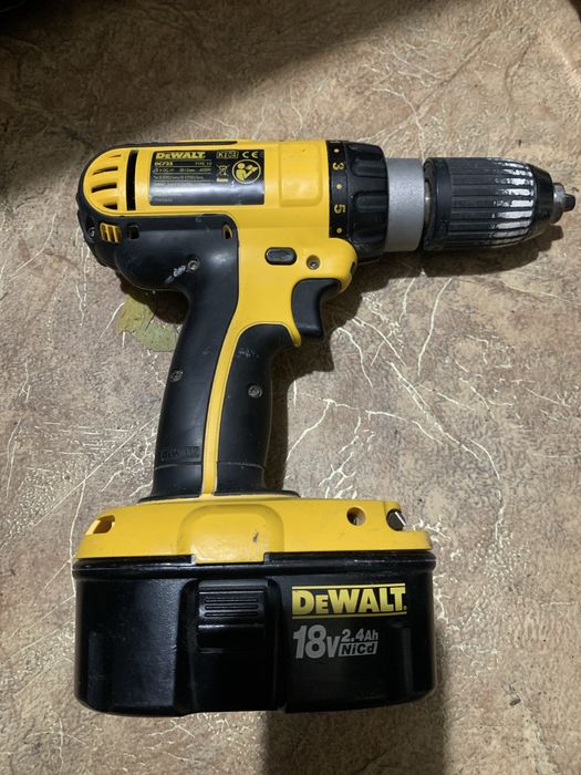 Шуруповерт DEWALT 18v