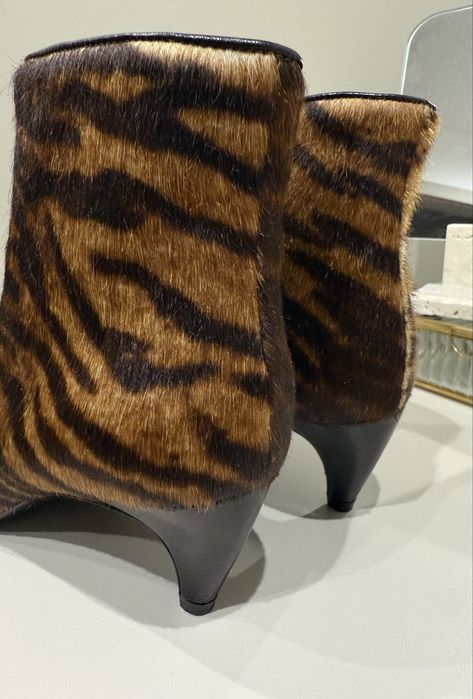 Nowe skorzane botki Twinset 36