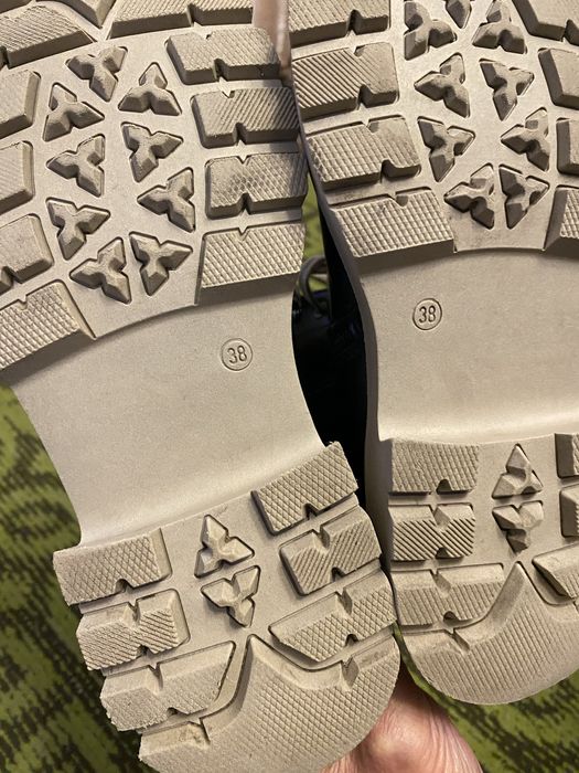 Женские зимние ботинки ( кожаные )