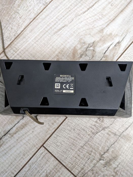 Продам одну колонку Sony ss ctb122