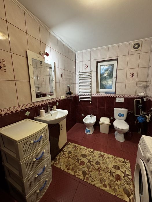 Будинок- квартира  подобово.  Берегове Центр Вільно з 30.01