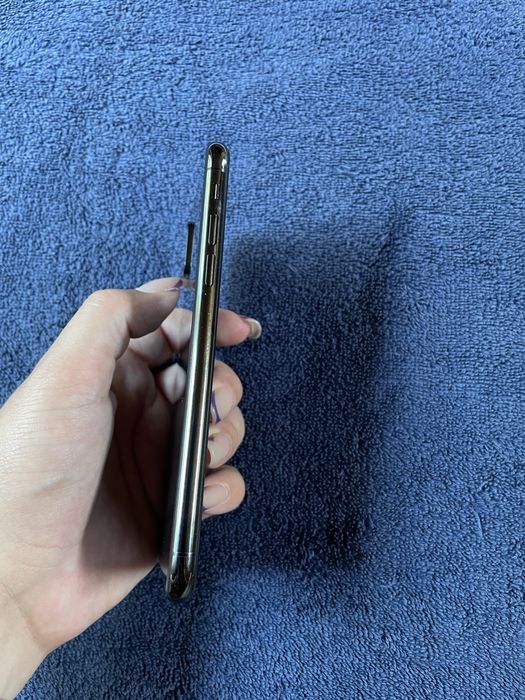 iPhone Xs /64gb.