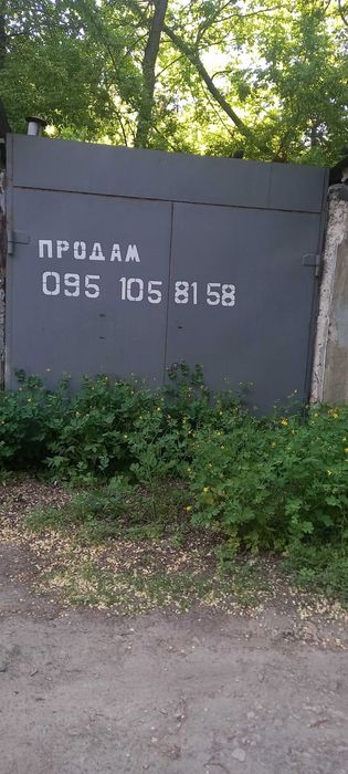 Гараж во дворе дома ул.Чекмарева 7