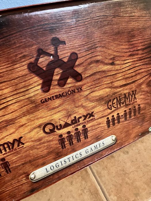 Jogo de Tabuleiro Quadryx