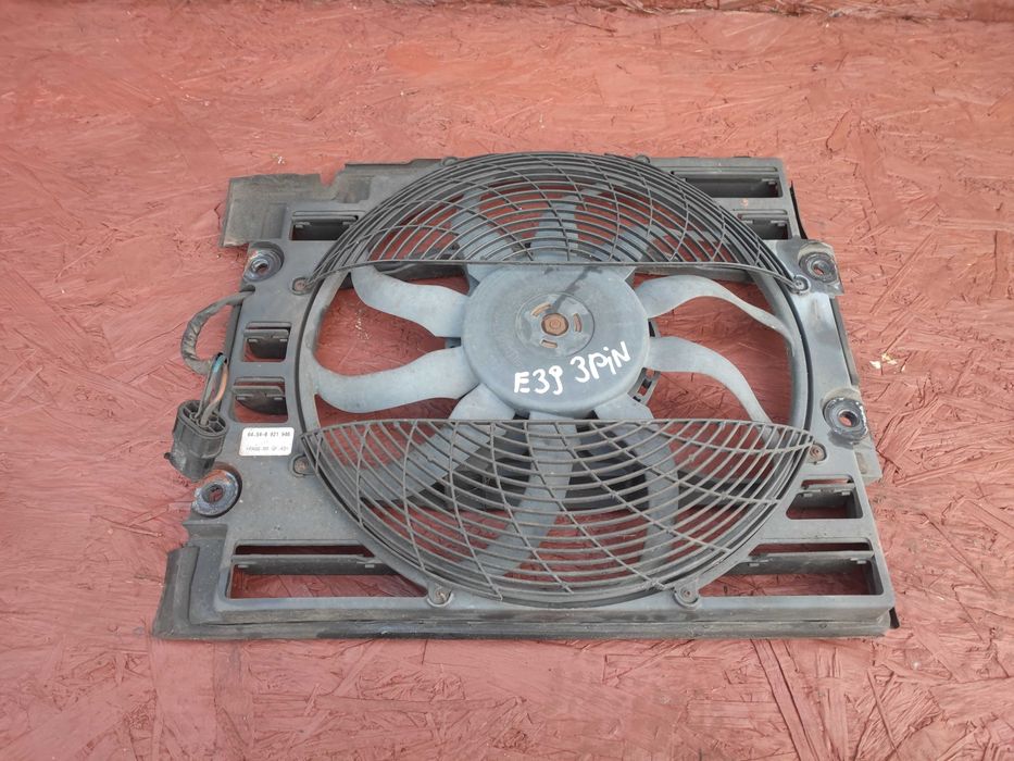 BMW E39 / E38 Oryginalny wentylator chłodnicy klimatyzacji 3 PINY OEM